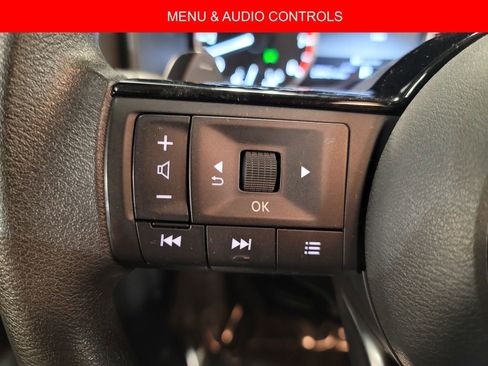 Certified 2023 Nissan Rogue SV image 12