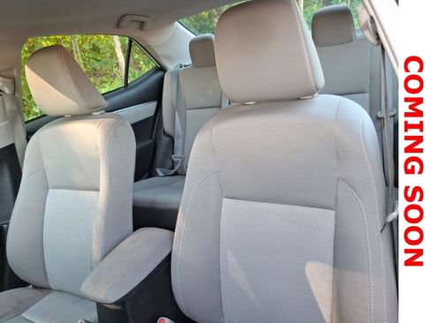 Used 2016 Toyota Corolla LE FWD image 11