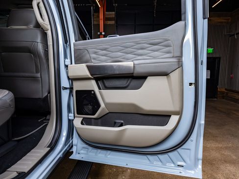 Used 2026 Ford F250 Platinum w/ Platinum Plus Package image 39