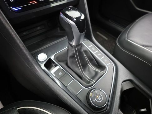 Used 2023 Volkswagen Tiguan SEL R-Line image 14