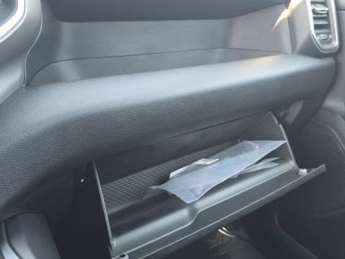 New 2026 RAM 1500 Express AWD/4WD image 21