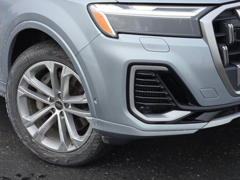 Used 2025 Audi Q7 3.0T Premium Plus image 3