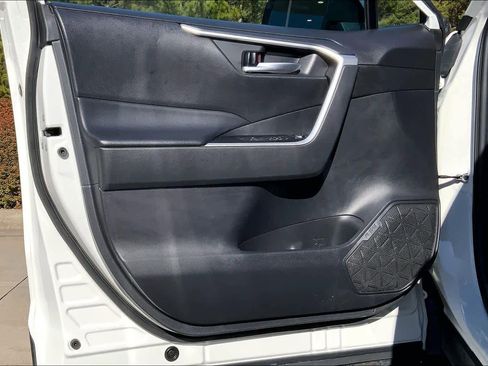 Certified 2023 Toyota RAV4 XLE image 21