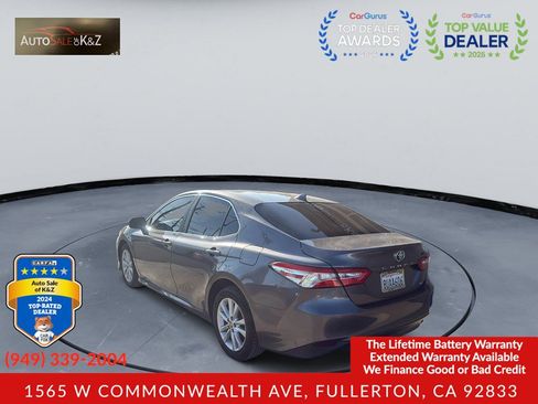 Used 2020 Toyota Camry LE FWD image 2