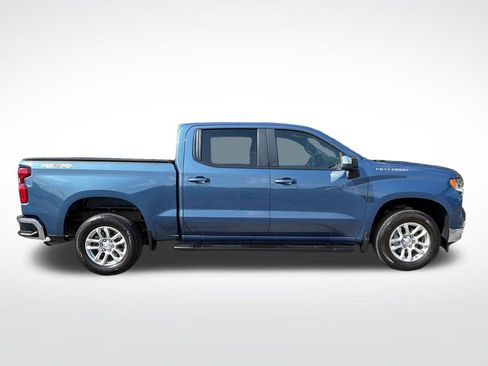 Used 2024 Chevrolet Silverado 1500 LT AWD/4WD image 7
