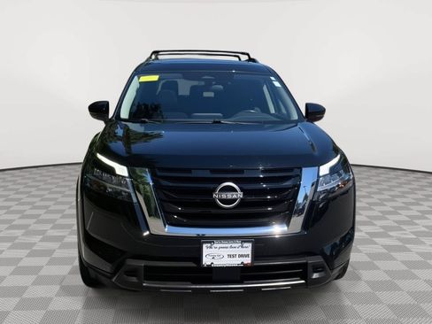 Used 2022 Nissan Pathfinder SV w/ SV Premium Package AWD/4WD image 8