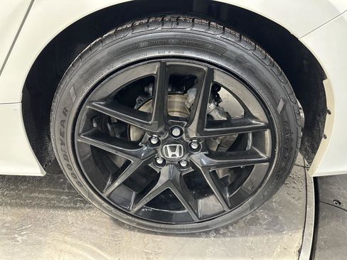 Certified 2024 Honda Civic Sport image 8