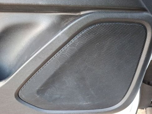 Used 2023 GMC Terrain SLT w/ Elevation Edition image 23