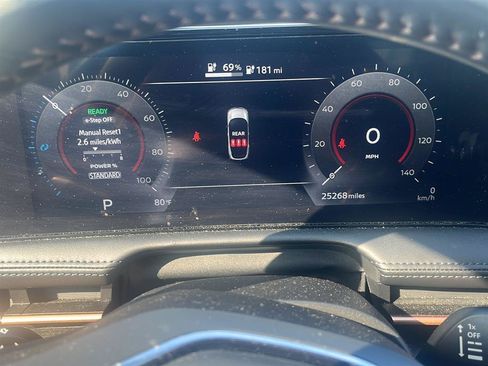 Certified 2023 Nissan Ariya FWD image 5