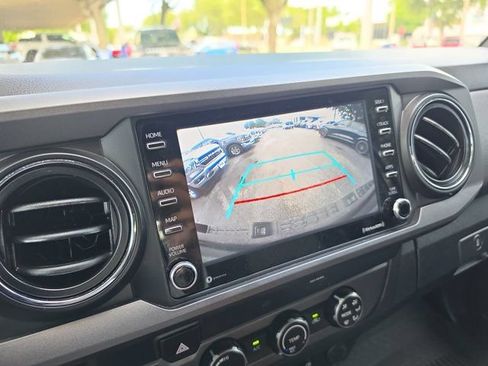 Used 2020 Toyota Tacoma TRD Off-Road w/ Technology Package AWD/4WD image 23
