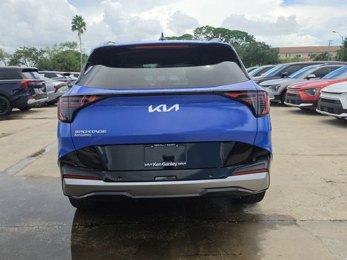 New 2026 Kia Sportage SX FWD image 7
