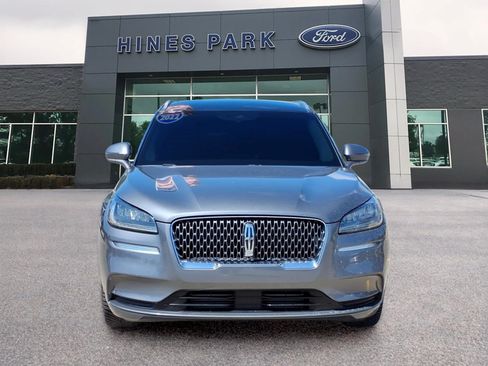 Used 2022 Lincoln Corsair Reserve AWD/4WD image 2