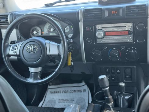Used 2008 Toyota FJ Cruiser 4WD image 20