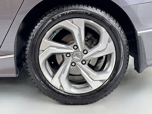 Used 2018 Honda Accord EX-L image 9