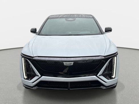 New 2026 Cadillac Lyriq V w/ LPO, Floor Liner Package AWD/4WD image 8