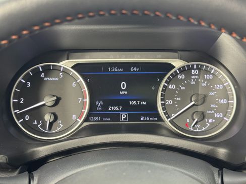 Used 2023 Nissan Sentra SR w/ SR Premium Package FWD image 18