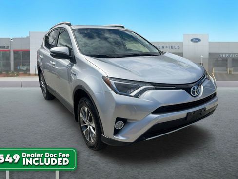 Used 2016 Toyota RAV4 XLE AWD/4WD image 1