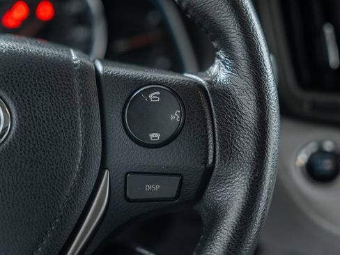 Used 2015 Toyota RAV4 Limited image 26