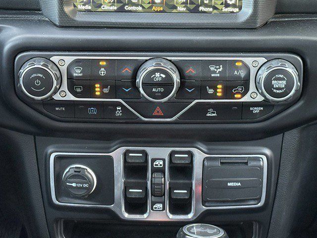 Used 2021 Jeep Wrangler Unlimited Sahara w/ Cold Weather Group AWD/4WD image 22
