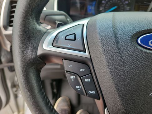 Used 2016 Ford Edge SEL w/ Equipment Group 201A FWD image 21