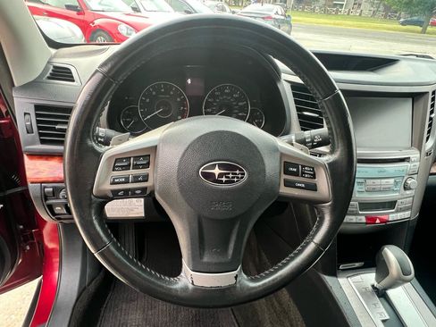 Used 2012 Subaru Outback 2.5i Limited AWD/4WD image 8