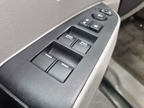 Used 2014 Honda Odyssey EX image 26