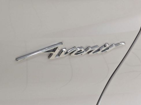 Used 2024 Buick Envista Avenir image 33