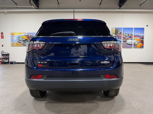 Used 2021 Jeep Compass Latitude AWD/4WD image 6