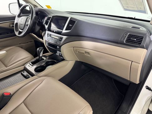 Used 2019 Honda Ridgeline RTL-T image 25