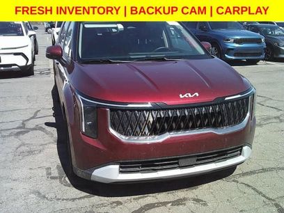 Used 2025 Kia Carnival