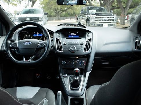 Used 2016 Ford Focus ST image 21