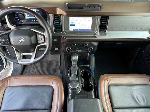 Used 2021 Ford Bronco Outer Banks image 5