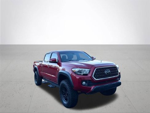 Used 2019 Toyota Tacoma TRD Off-Road w/ Technology Package image 4