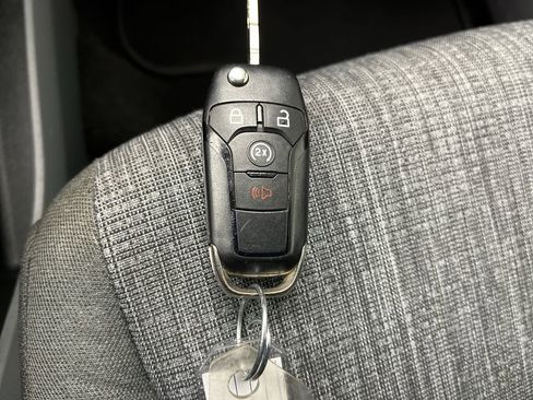 Certified 2022 Ford F150 XLT w/ Equipment Group 301A Mid image 25