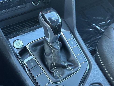 New 2026 Volkswagen Taos SEL image 21