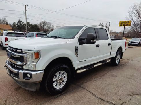 Used 2022 Ford F250 XLT w/ XLT Value Package image 4