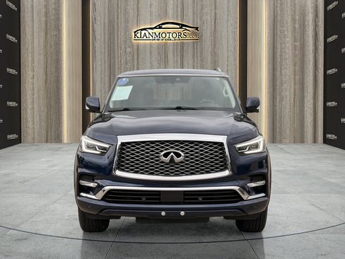 Used 2019 INFINITI QX80 Luxe RWD image 2