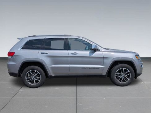 Certified 2018 Jeep Grand Cherokee Limited w/ Trailer Tow Group IV AWD/4WD image 6