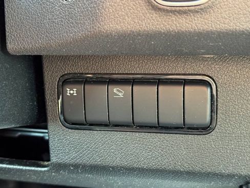Used 2022 Mercedes-Benz Sprinter 2500 image 38