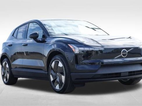 New 2025 Volvo EX30 Plus AWD/4WD image 3