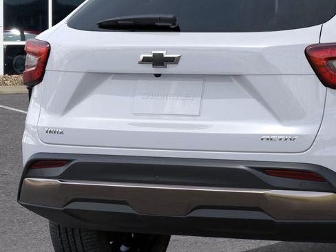 New 2026 Chevrolet Trax ACTIV w/ Driver Confidence Package image 14