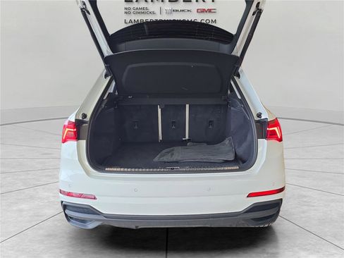 Used 2025 Audi Q3 2.0T Premium image 29