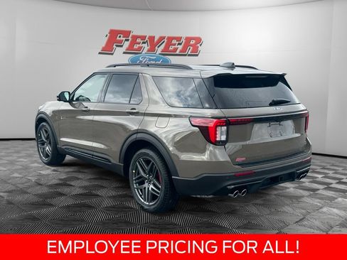 New 2026 Ford Explorer ST AWD/4WD image 5