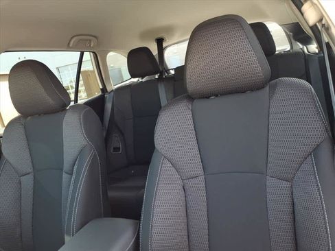 Certified 2025 Subaru Outback Premium w/ Popular Package #1A image 28