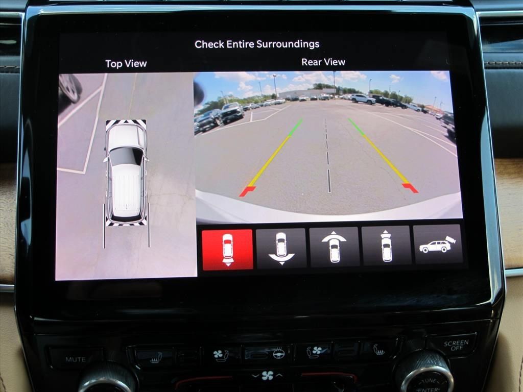 Used 2022 Jeep Grand Cherokee L Summit AWD/4WD image 17