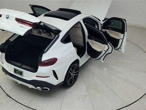 Used 2023 BMW X6 xDrive40i w/ Executive Package image 93