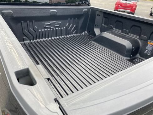 Certified 2024 Chevrolet Silverado 1500 LT AWD/4WD image 19