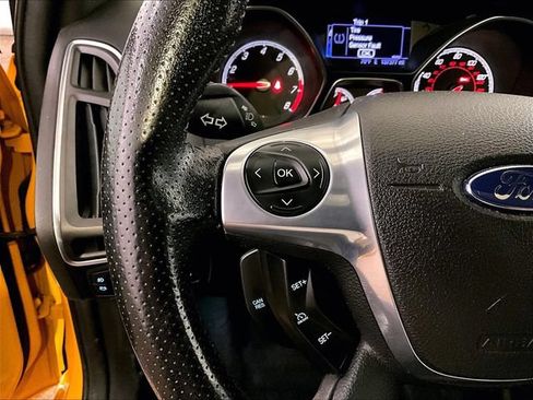 Used 2013 Ford Focus ST FWD image 17