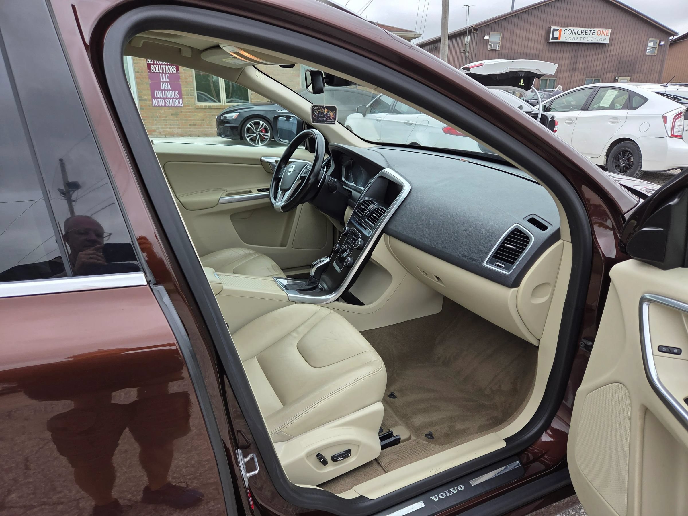 Used 2015 Volvo XC60 T6 Premier Plus AWD/4WD image 22
