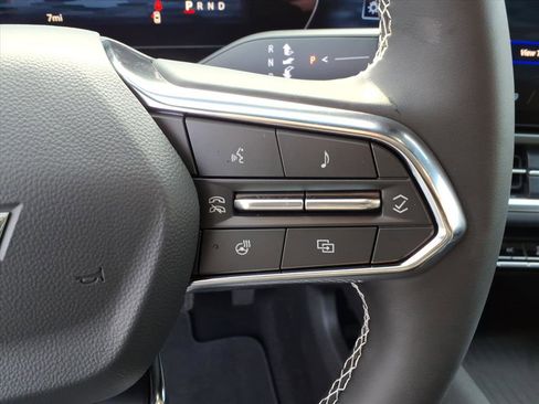 New 2026 Chevrolet Equinox EV LT image 17